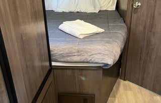 Pet/friends/family friendly Minnie Winnebago