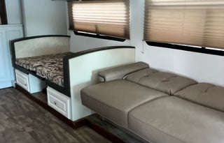 Forest River Georgetown 351DS