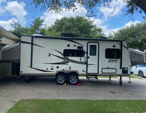 Forest River RV Rockwood Roo 233S