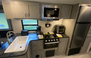 2022 Prime Time RV Tracer Ultra Lite 2910BHS