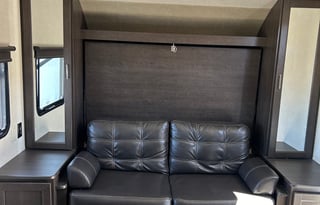 2018 Forest River RV Wildwood X-Lite 221BHXL