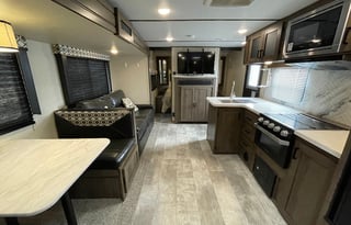 2020 Prime Time RV Tracer Breeze 26DBS