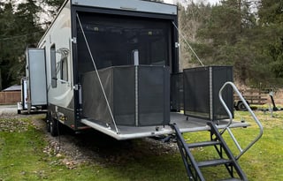 Keystone Carbon Toy Hauler