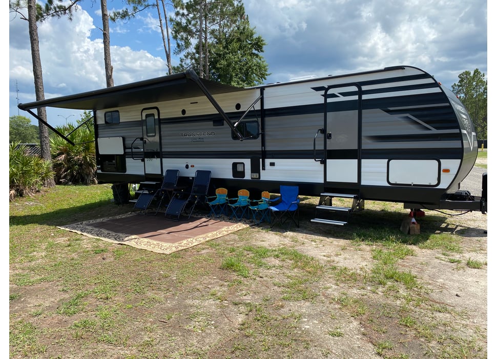 Travel Trailer rentals in Ellabell