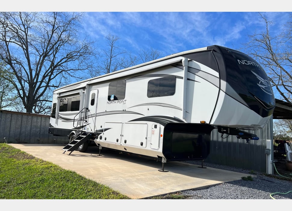 Fifth Wheel rentals in Knoxville