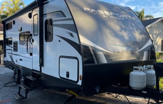 Brand New 2022 Keystone Passport 221BH SL Series