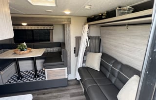 Adventure-ready RV with bunks, queen & pets!