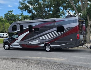 Thor Motor Coach Magnitude XG32