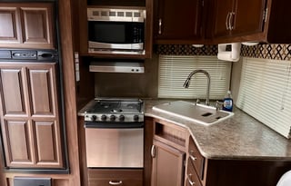 2017 Dutchmen RV Denali 2462RK