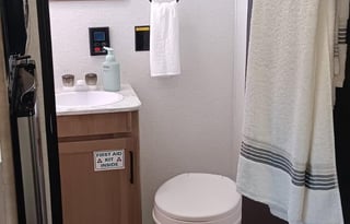 2025 20' Bunkhouse with Front RV Queen Bed, Cute!