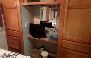 Spacious 35 ft mortorhome dual slides..