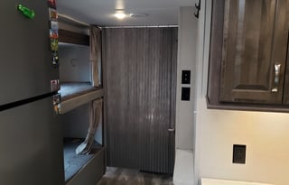 32ft 2023 Conquest Class-C RV - Pet Friendly!