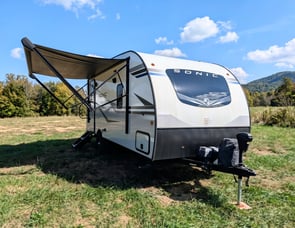 Venture RV Sonic Lite 169VRK