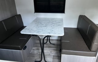 2024 Coleman Apex 17 FB