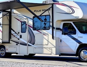 Thor Motor Coach Four Winds 30D