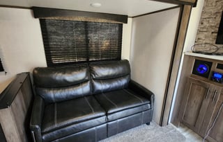 2021 Prime Time RV Avenger 28QBSLE