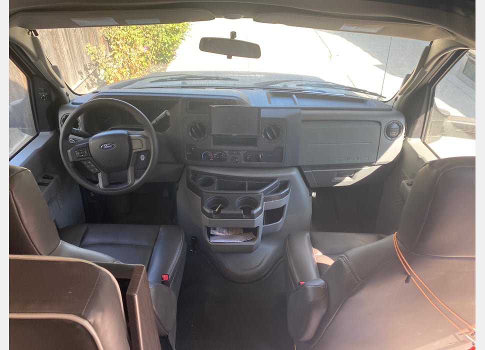 Class C Motor Home rentals in Elk Grove
