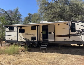 Forest River RV Wildwood Heritage Glen LTZ 300BH