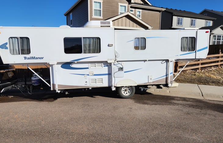 Expands to a roomy 27' in just 5 minutes