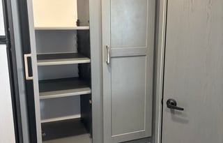 The Cozy Bunkhouse | Sleeps 8 | Delivery + Setup