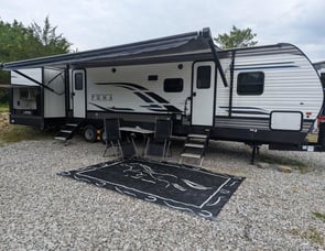 Palomino Puma 32DBTS