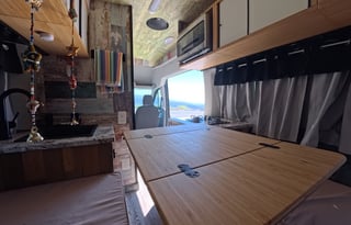 Cliff Lite - Your Fully Stocked California Getaway
