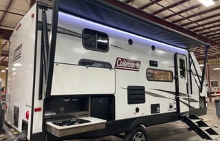 Maria's 2021 coleman 1905 bunkhouse