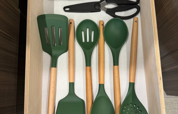 Additional kitchen utensils provided.