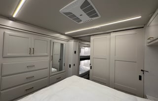 NEW 2026, Altitude 31W: Sleeps 8 all extras