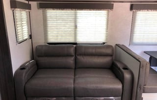 2021 Keystone Bullet 2 BD (1 1/2 BA) Delivery only