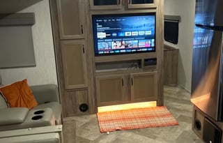 Happy Campers RV Rental/ Private WIFI