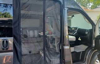 T2022 CONVENIENT & EASY TO DRIVE RV!!  SCOPE 18M