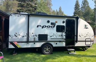 FROG POD**WE TOW & SET-UP FOR U**SOLAR POWERED