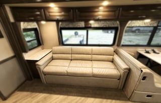 2020 Fleetwood Bounder 35K