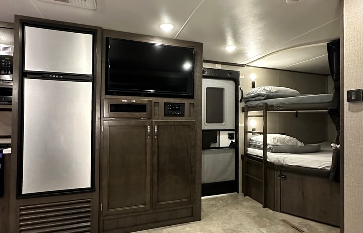 TV,DVD,CD! & Storage.