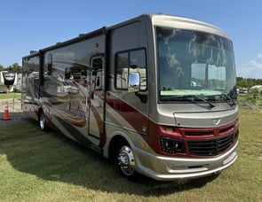 Fleetwood RV Bounder 35K
