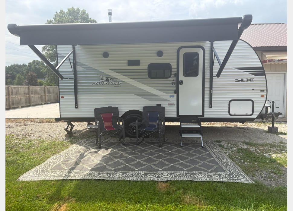 Travel Trailer rentals in New Hudson