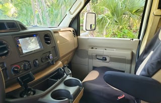 2016 Coachmen RV Freelander 32BH Ford 450