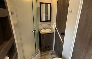 Luxury Sandstorm Toy Hauler | Sleeps 6+ | Delivery
