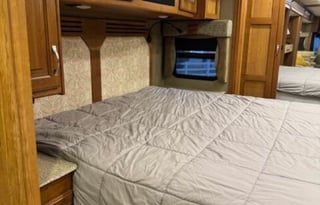 Fleetwood Discovery 40G – Travel in Style