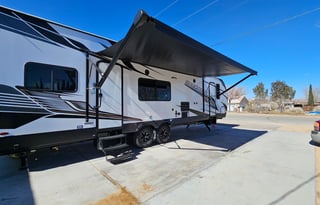 2023 Pet Friendly Shockwave Toy Hauler