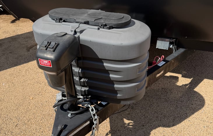 Propane tanks and electric jack