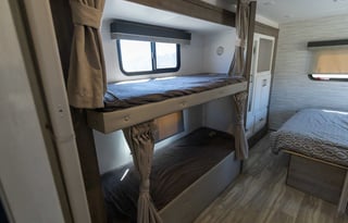 Sleeps 8 - 2023 Gulf Stream Conquest 63111-25463