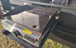 "Ellie Mae" Bunk Room/ Full Outside Kitchen