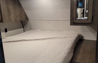 Olympia 26BHS Camper: Your Gateway to Adventure!