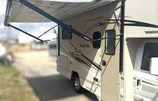 2016 Winnebago Spirit 22R