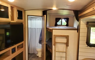 THE TEXAS KING! 2021 CrossRoads RV Sunset Trail