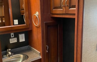 2012 Newmar Ventana LE 3843