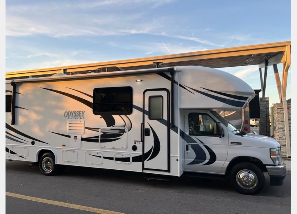 Class C Motor Home rentals in Marana