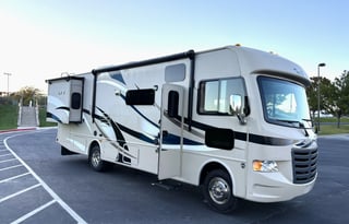 CLASS A MOTORCOACH DRIVER FRIENDLY